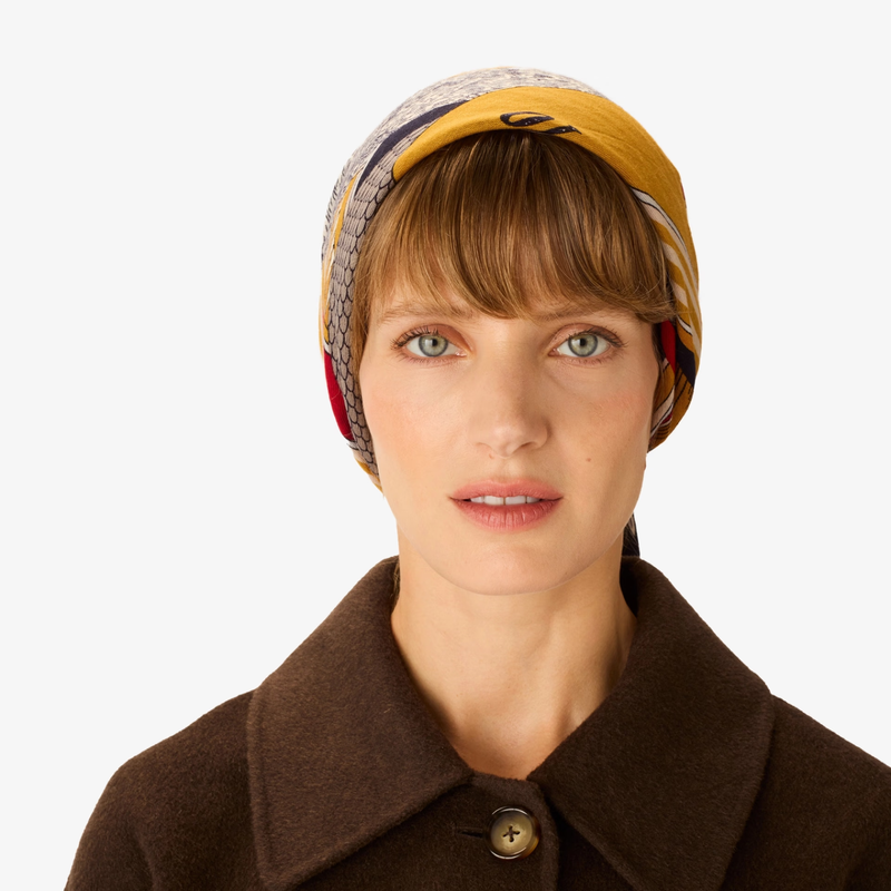 Nicolas Wool Square 100 Scarf in Navy Blue